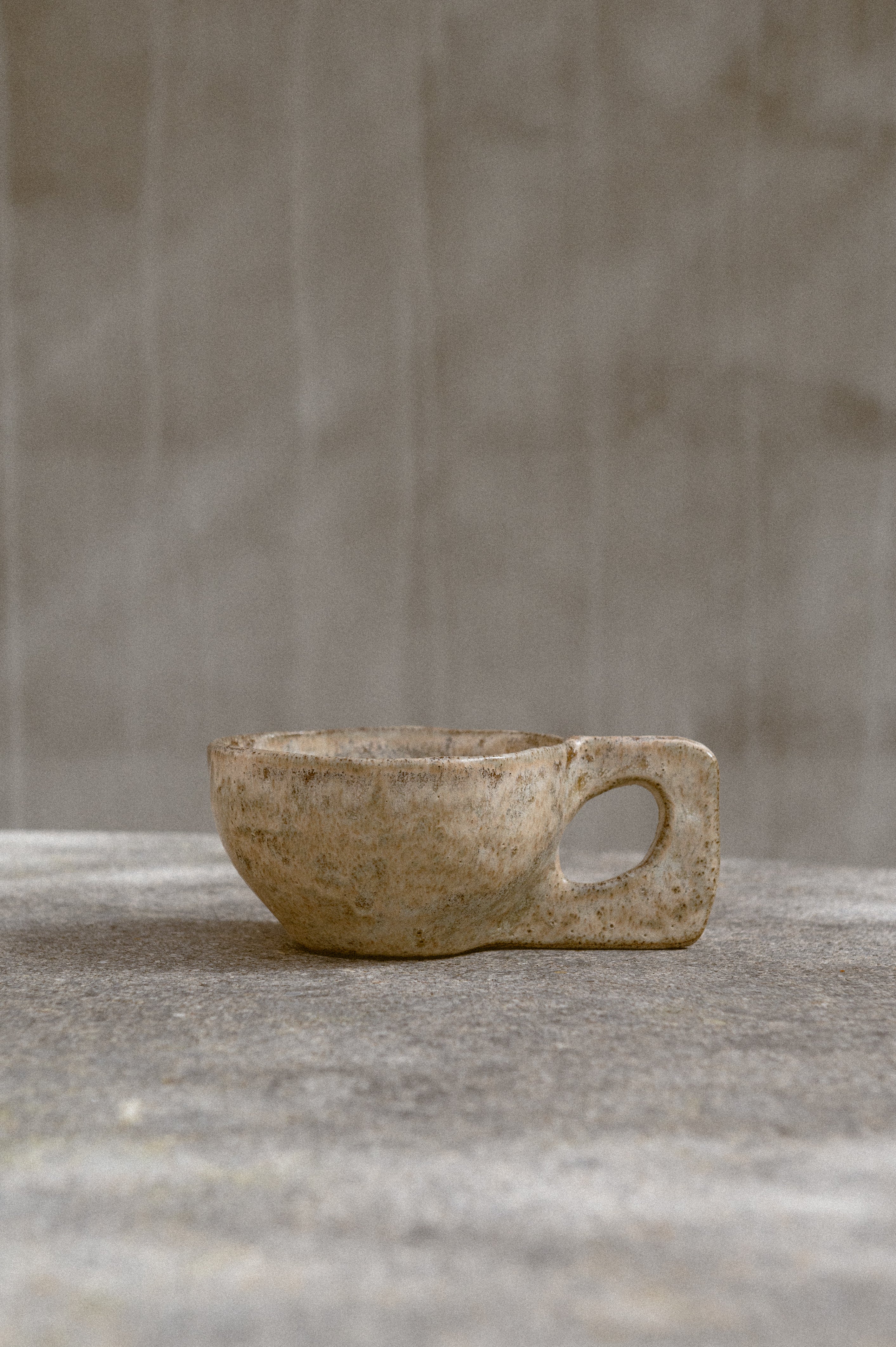 the_sanctuary_home_ecommerce_prodotti_furnitures_ceramics_ritual_holders_mobili_ceramiche_incensi_sedie_tavoli_vasi_cup_eco_retreat_roma_milano