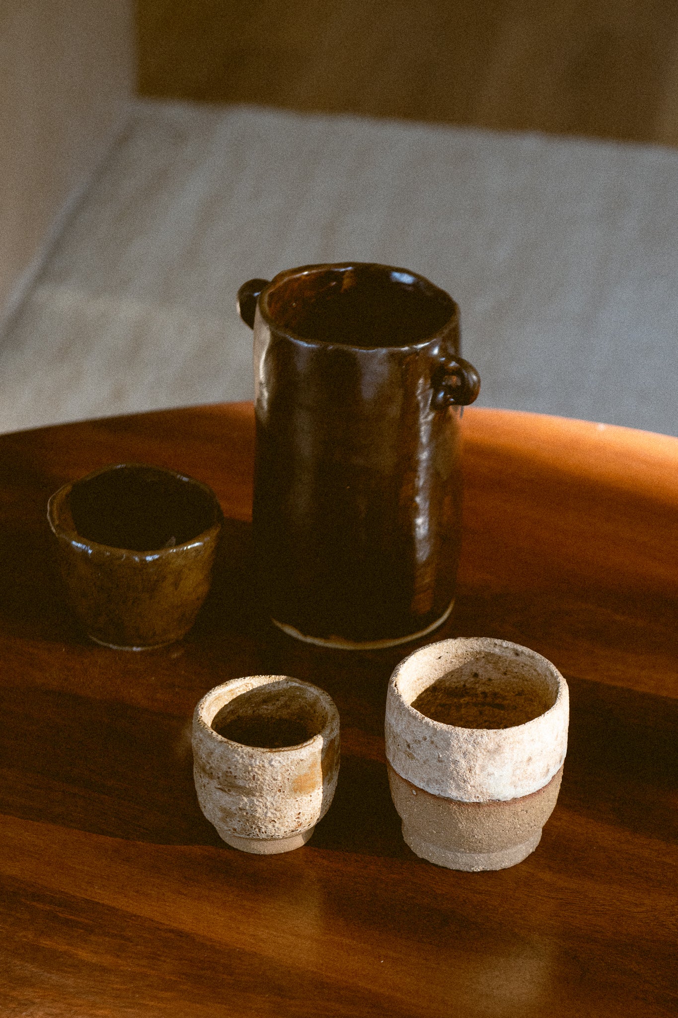 the_sanctuary_home_prodotti_furnitures_ceramics_ritual_holders_mobili_ceramiche_incensi_sedie_tavoli_vasi_cup_eco_retreat_roma_milano