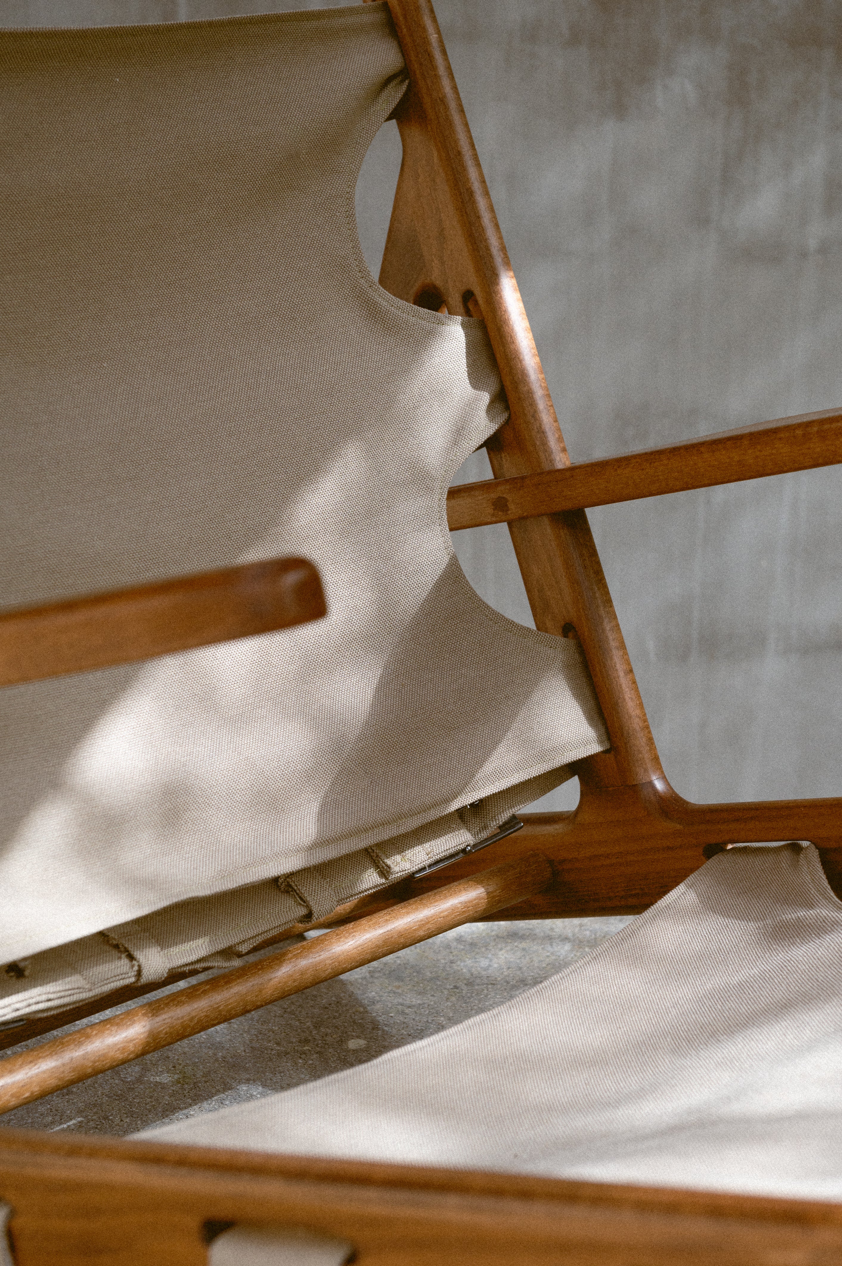 the_sanctuary_home_ecommerce_prodotti_furnitures_ceramics_ritual_holders_mobili_ceramiche_incensi_sedie_tavoli_vasi_cup_eco_retreat_roma_milano