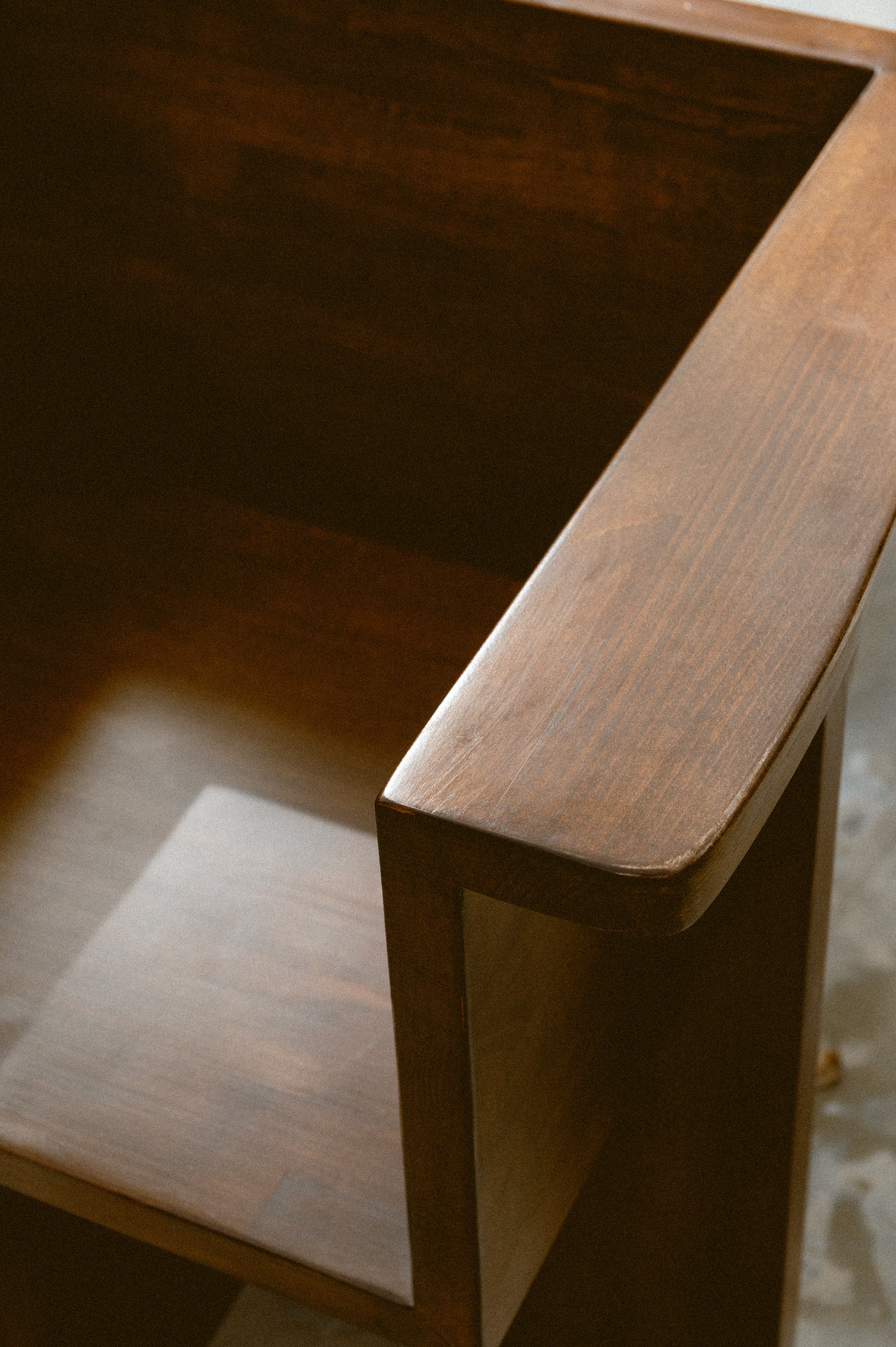 the_sanctuary_home_ecommerce_prodotti_furnitures_ceramics_ritual_holders_mobili_ceramiche_incensi_sedie_tavoli_vasi_cup_eco_retreat_roma_milano